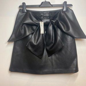 BNWT River Island size 10 faux leather mini skirt